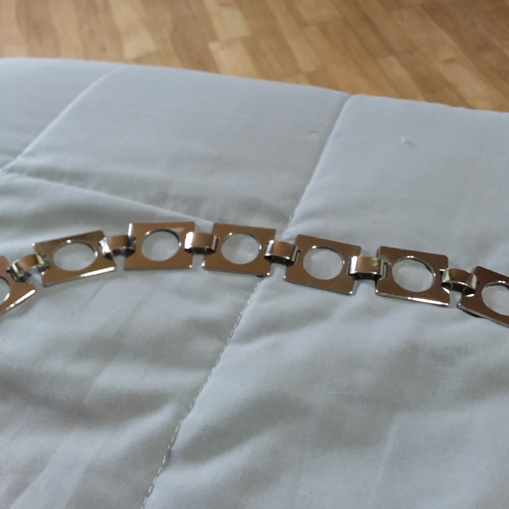 Metal Square Chain Belt - Picture 3 of 3